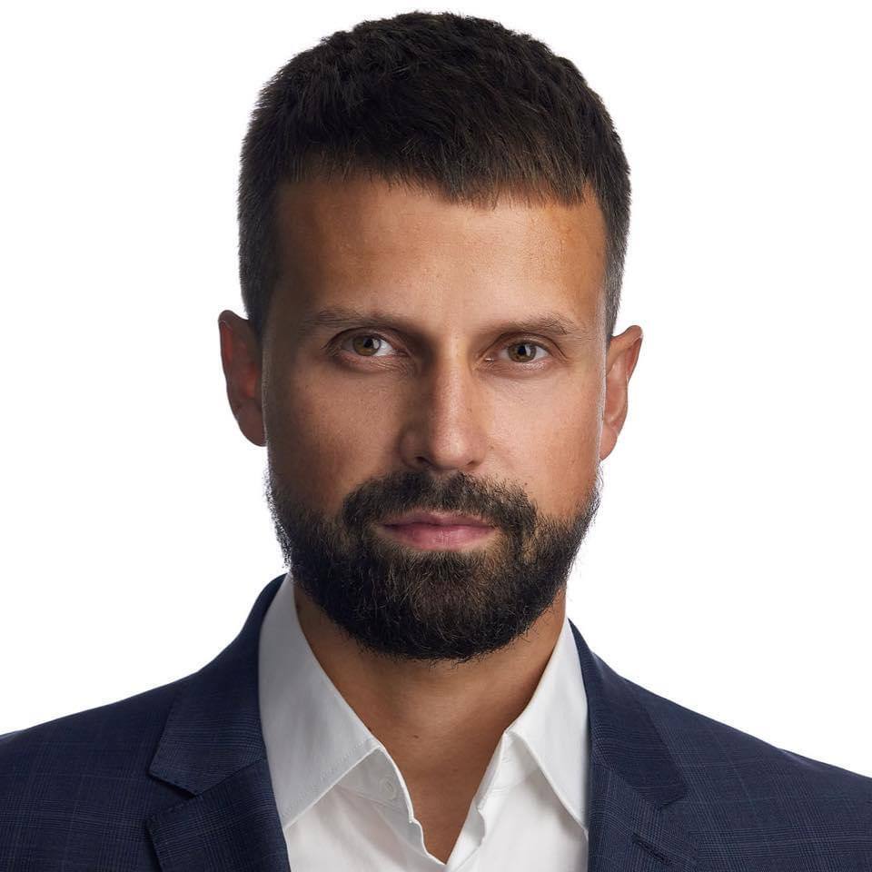 Аватарка эксперта Денис Медведев