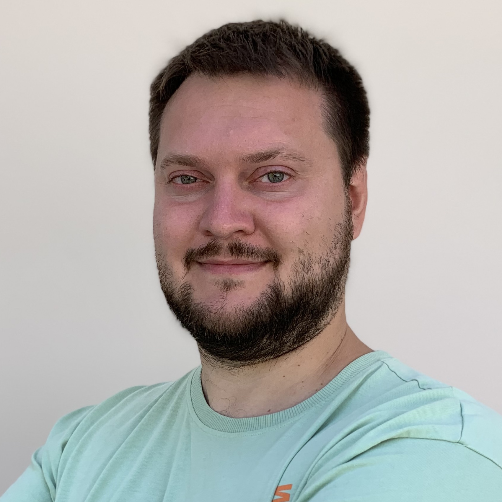 Аватарка эксперта Артем Сазонов